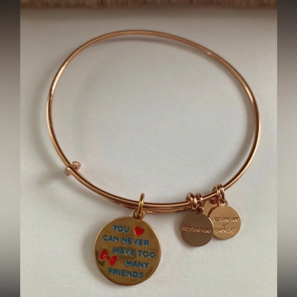 Hello Kitty Bracelet - Picture 4 of 4
